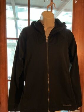 Patagonia Black Hooded Zip Jacket